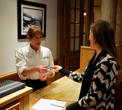 National Park Inn, Reception