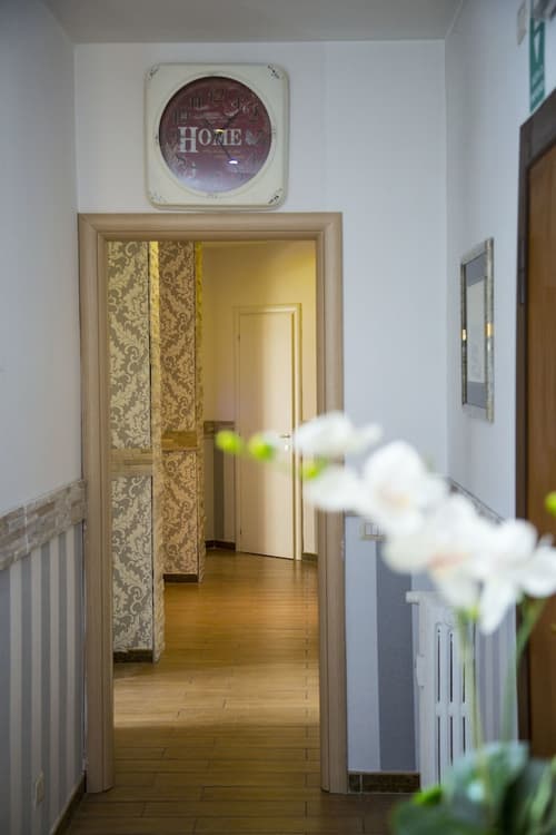 Santamaria Inn, Lobby