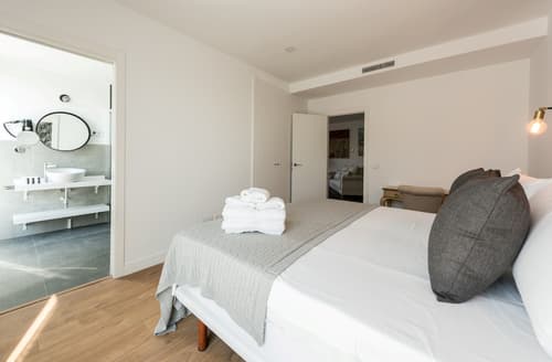 Plaza de España Skyline, Room