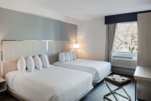 The Gatsby Hotel, Room