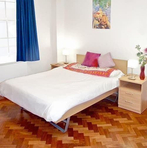 Goodenough College, Room