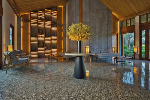 Legacy Mekong, Lobby