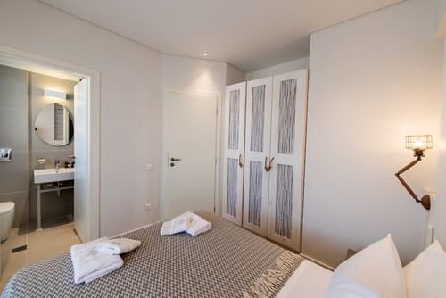 Crystal Waters, Room