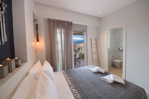 Crystal Waters, Room