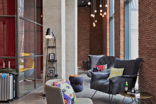 Moxy Tbilisi, Lobby sitting area