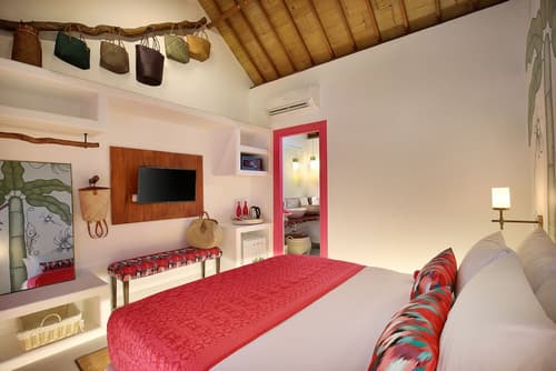 PinkCoco Gili Air - Constant Surprises & for Cool Adults Only, Room