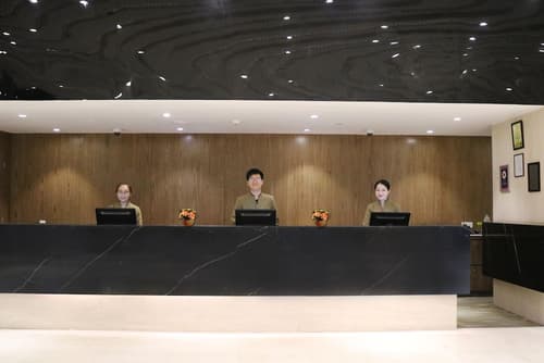 Grand Ion Delemen Hotel, Lobby