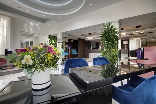 Urban Valley Resort, Lobby lounge