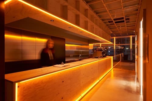 Book & Bed Tokyo Shinjuku - Hostel, Reception