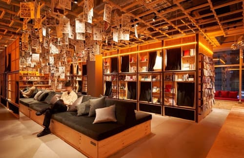 Book & Bed Tokyo Shinjuku - Hostel, Lobby