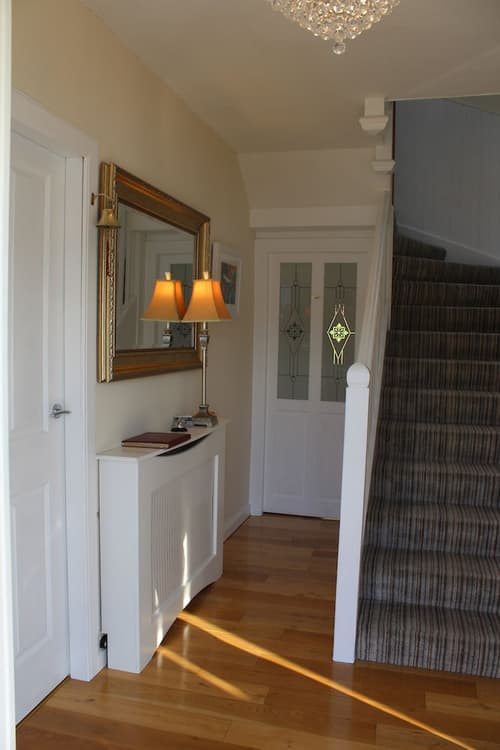 Hillview guest house, Reception