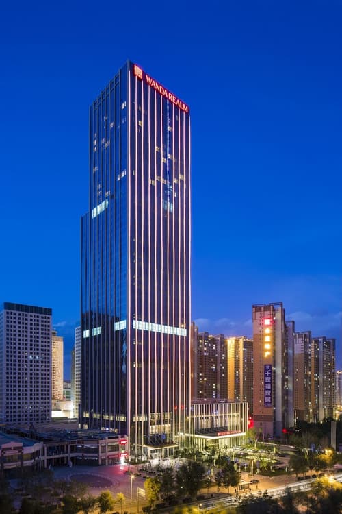 Wanda Vista Xining, Front of property - evening/night
