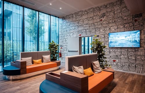 The Originals Boutique, Hôtel Maison Montmartre Paris Les Puces, Lobby sitting area