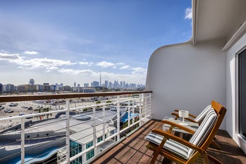 Queen Elizabeth 2 Hotel by Accor, Balcony