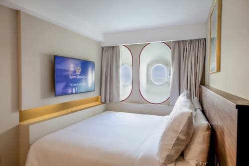 Queen Elizabeth 2 Hotel by Accor, Room