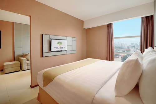 Yuan Garden Pasar Baru, Room