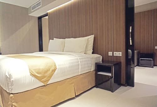 Yuan Garden Pasar Baru, Room