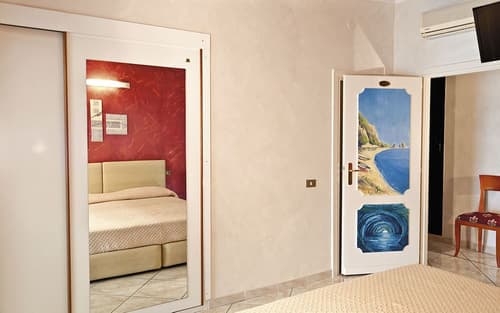 Leonardo's B&B, Room
