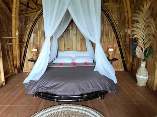 Great Mountain Views, Room