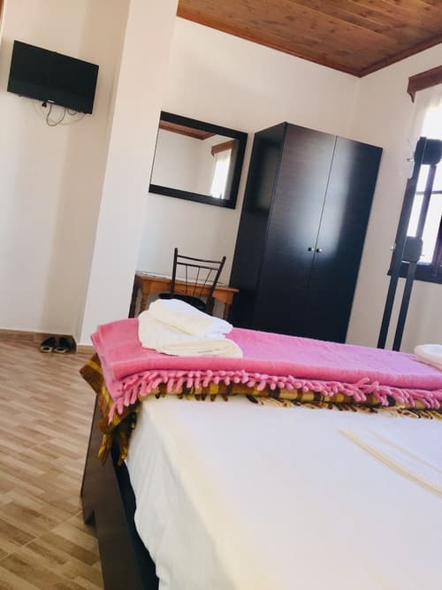 Denis Guest House, Room