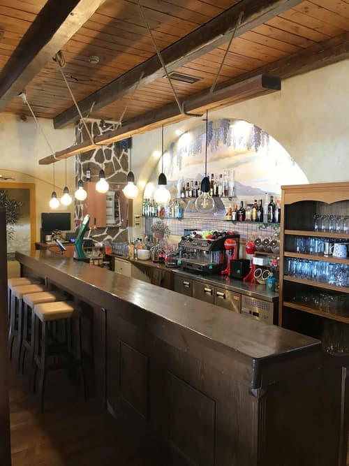 Birais Beach Studios, Lobby