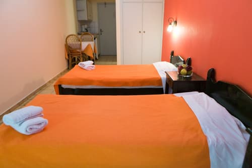 Birais Beach Studios, Room