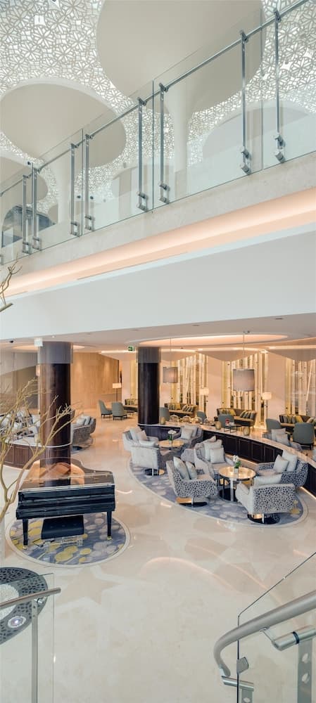 Kempinski Hotel Muscat, Lobby lounge