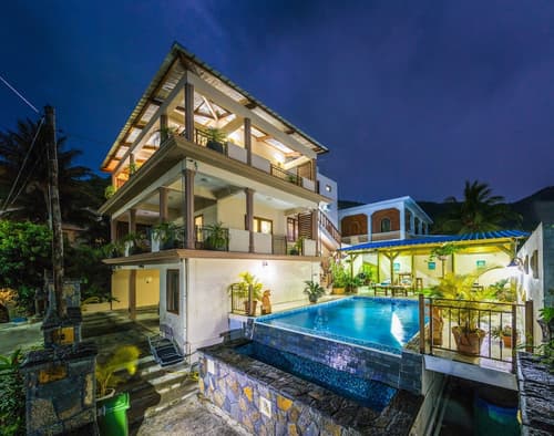 Blue Pearl Villa, Primary image
