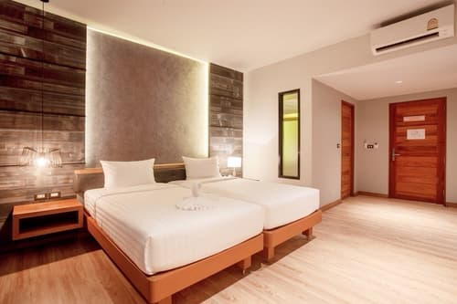 The Glory Gold Hotel, Room