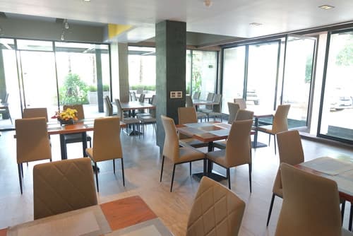 The Glory Gold Hotel, Room