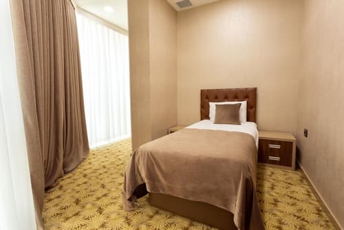 West Shine Hotel, Room