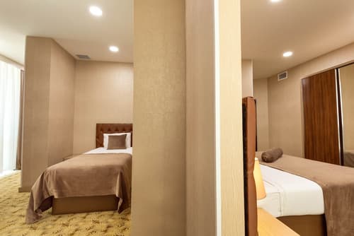 West Shine Hotel, Room