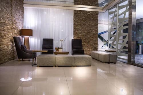 Howard Johnson Plaza by Wyndham Buenos Aires, Lobby