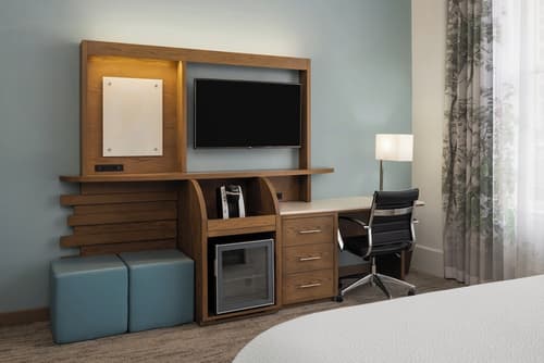 EVEN Hotel Pittsburgh Downtown by IHG, Room