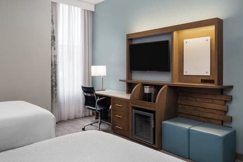 EVEN Hotel Pittsburgh Downtown by IHG, Room