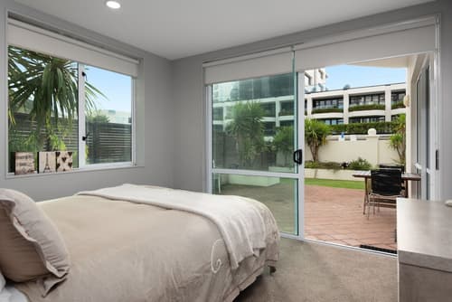 The Beaumont Apartments, Room