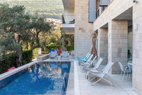 Hotel Eleven, Outdoor pool