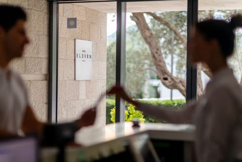 Hotel Eleven, Interior entrance