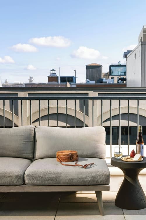 Sonder by Marriott Bonvoy Penny Lane Apartments Old Montreal, Room