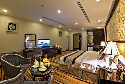 Garden Plaza Hotel, Room