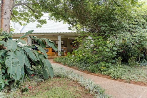 PheZulu Guest Lodge, Garden