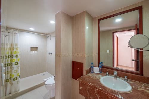 Dos Playas by Faranda All Inclusive, Bathroom