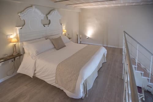 Palazzo Belsanti, Room