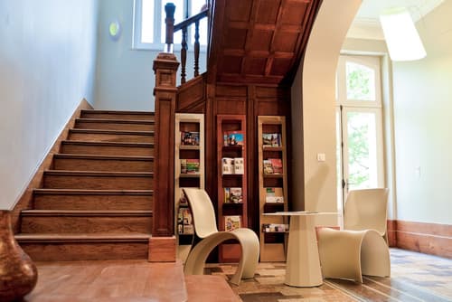 L'autre Rives, Lobby lounge