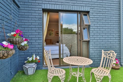 The Whale's Tale Guesthouse, Terrace/patio