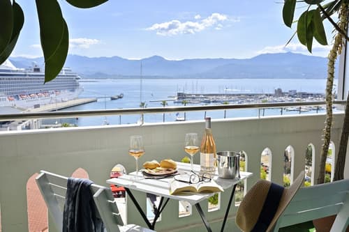 Hotel du Golfe, Primary image