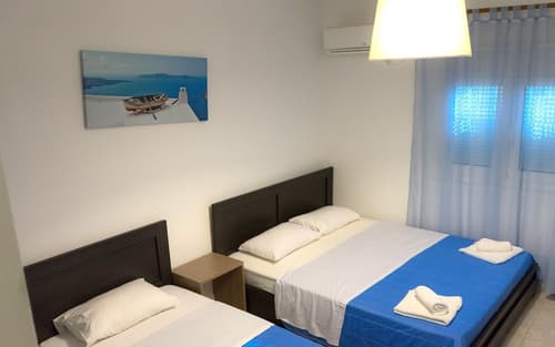 Polykratis Rooms, Room