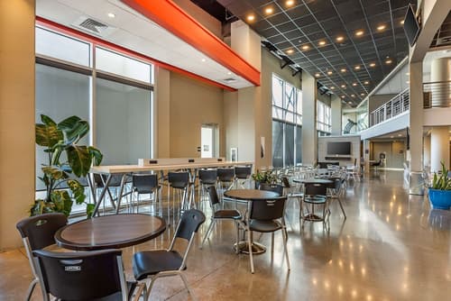 Vīb Best Western Springfield, Reception