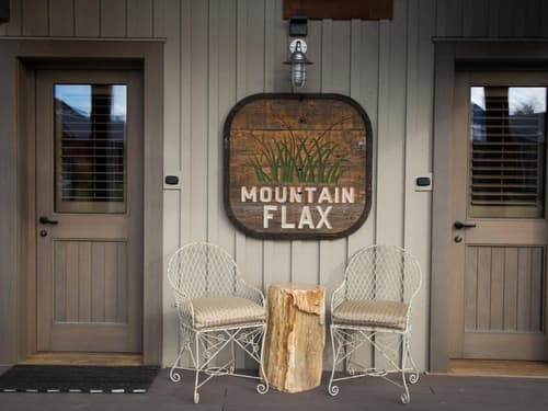 The Headwaters Eco Lodge, Room