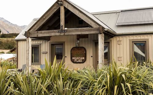 The Headwaters Eco Lodge, Room